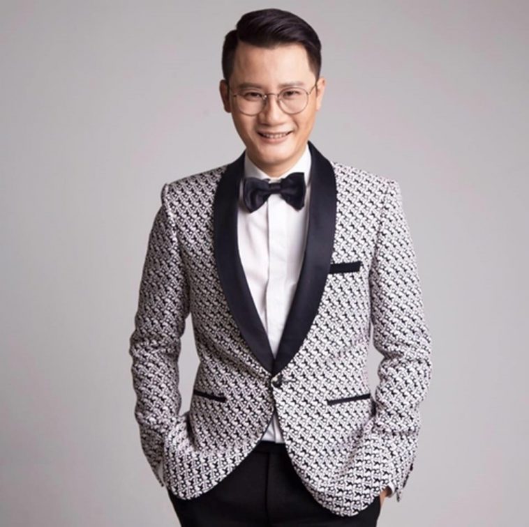 Tiểu sử ca sĩ Hoàng Bách hoang bach