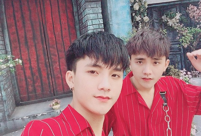 Gặp gỡ cặp sinh đôi giống Sơn Tùng MTP với thu nhập khủng từ đam mê khởi nghiệp 4.0 image001