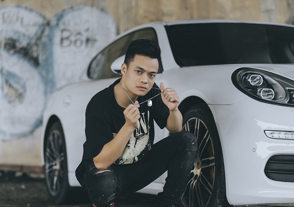 Bùi Duy Đạt chàng trai trẻ tài năng, được mệnh danh là ‘trùm YouTube Ba Vì’ Bùi Duy Đạt
