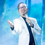 Danh hài Vượng Râu - CEO Nụ Cười Vàng entertainment vuong rau avt