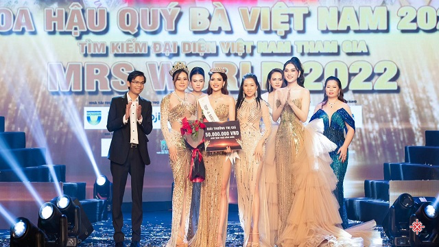 Tân Á hậu Hồ Trúc Quỳnh: “Luôn sống cho hiện tại và không ngừng nỗ lực vì tương lai” a hau ho truc quynh 00