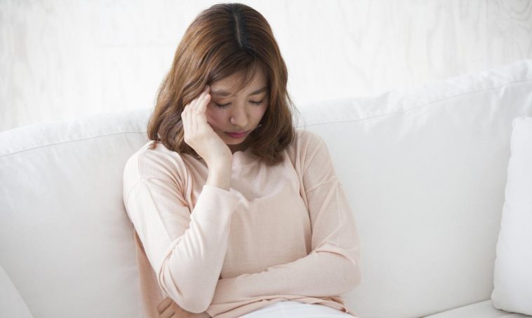 Tại sao đau đầu, mệt mỏi xảy ra theo sự thay đổi thời tiết? Bác sĩ chia sẻ cách giải quyết cho “đau đầu do thời tiết” hoặc “bệnh khí hậu” Tại sao đau đầu, mệt mỏi xảy ra theo sự thay đổi thời tiết? Bác sĩ chia sẻ cách giải quyết cho “đau đầu do thời tiết” hoặc “bệnh khí hậu”