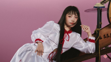 ‘Cô bé dân ca’ Phương Mỹ Chi và hành trình trở thành ca sĩ đa tài 001 co be dan ca phuong my chi va hanh trinh tro thanh ca si da tai