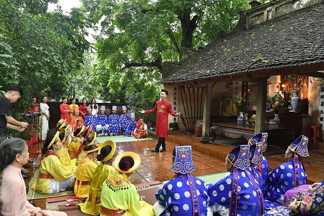 Ca sĩ Nguyễn Đăng Khoa ra mắt MV tri ân quê cha đất tổ 003 ca si nguyen dang khoa ra mat mv tri an que cha dat to