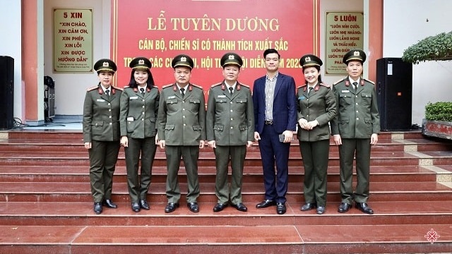 Nhạc sĩ Phạm Trường viết về Công an nhân dân, nhân dịp Tết đến xuân về 004 nhac si pham truong viet ve cong an nhan dan nhan dip tet den xuan ve