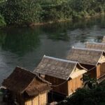 Cuối tuần người Lào đi đâu hết? 001 cuoi tuan nguoi lao di dau het