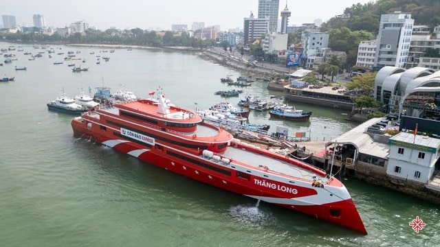 Những điều kỳ diệu của siêu tàu Thăng Long Những điều kỳ diệu của siêu tàu Thăng Long