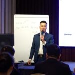 Góc nhìn từ Chuyên gia Mr Aketa: Xu hướng đầu tư vàng nửa cuối năm 2024 Mr Aketa trong một buổi chia sẻ về các kênh đầu tư trong năm 2024.