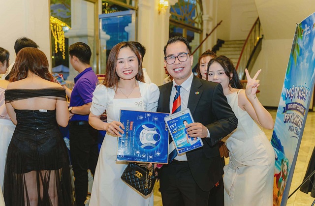 MC Phạm Hồng Phong – Đồng hành cùng Long châu FPT từ những ngày đầu MC Phạm Hồng Phong – Đồng hành cùng Long châu FPT từ những ngày đầu