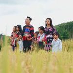 Bán 2 con bò đầu tư cho MV, A King Lứu khắc họa ‘Văn hóa’ giữa lòng A Lưới ban 2 con bo dau tu cho mv a king luu khac hoa van hoa giua long a luoi 001